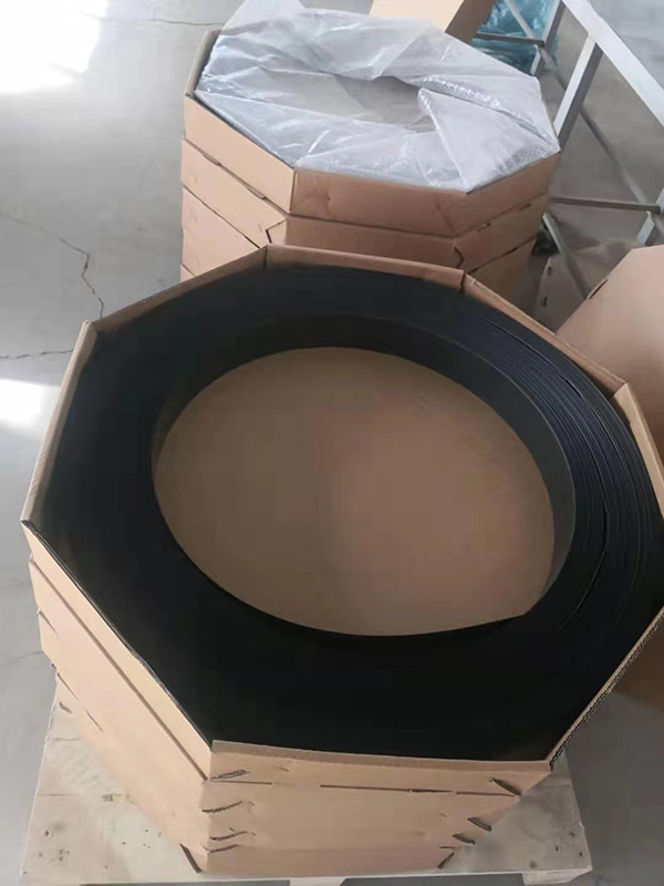 Shipping Carbon Fiber Doctor Blade for Germany Customer